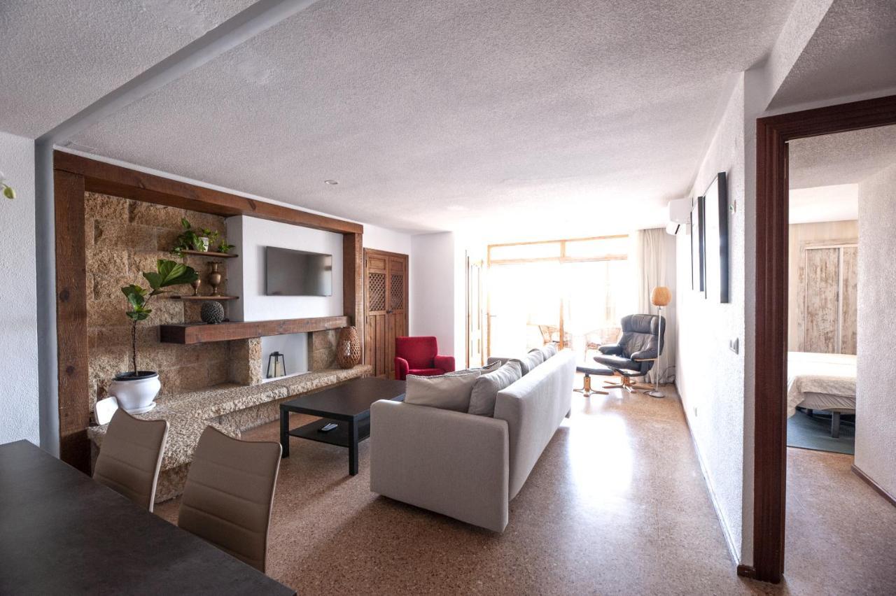 La Nogalera Apt City Center 토레몰리노스 외부 사진